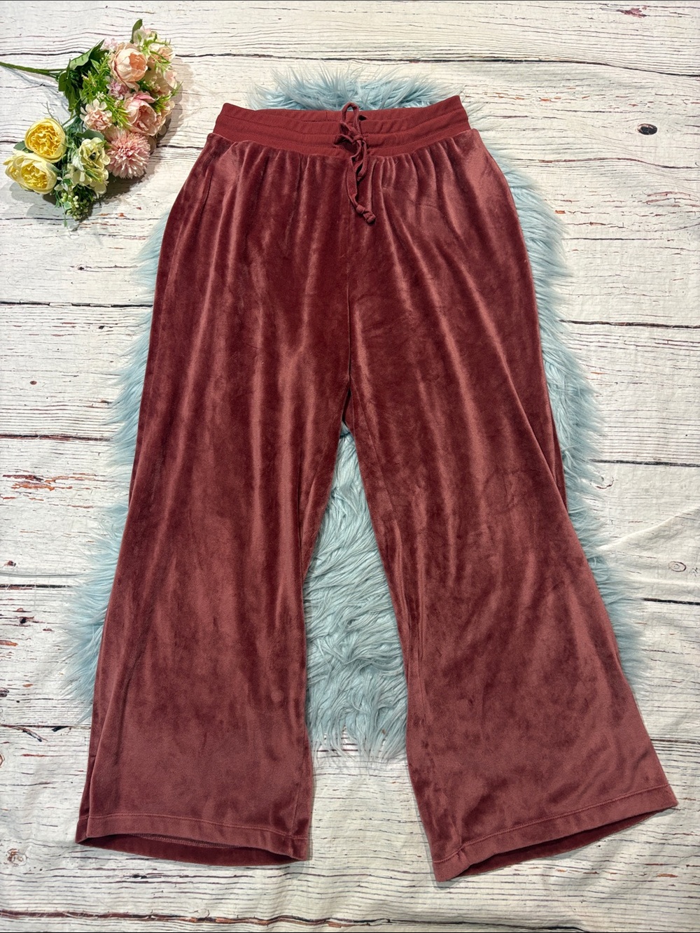 Summersalt Wide Leg The Plush Velour Lounge Pant Rosewood - Picture 2 of 8